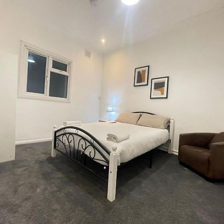Private Double Room In Stratford Лондон Екстер'єр фото